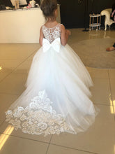Load image into Gallery viewer, Lace Tulle Flower