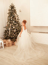 Load image into Gallery viewer, Lace Tulle Flower