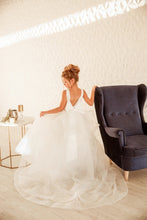 Load image into Gallery viewer, Lace Tulle Flower