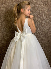 Load image into Gallery viewer, Lace Tulle Flower