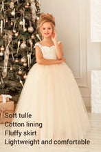 Load image into Gallery viewer, Lace Tulle Flower