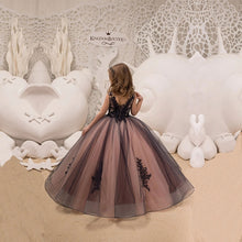 Load image into Gallery viewer, Lace Tulle Flower