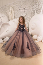 Load image into Gallery viewer, Lace Tulle Flower