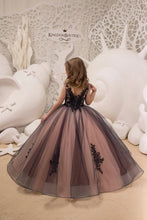 Load image into Gallery viewer, Lace Tulle Flower