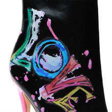 Load image into Gallery viewer, New runway black painted graffiti high heels